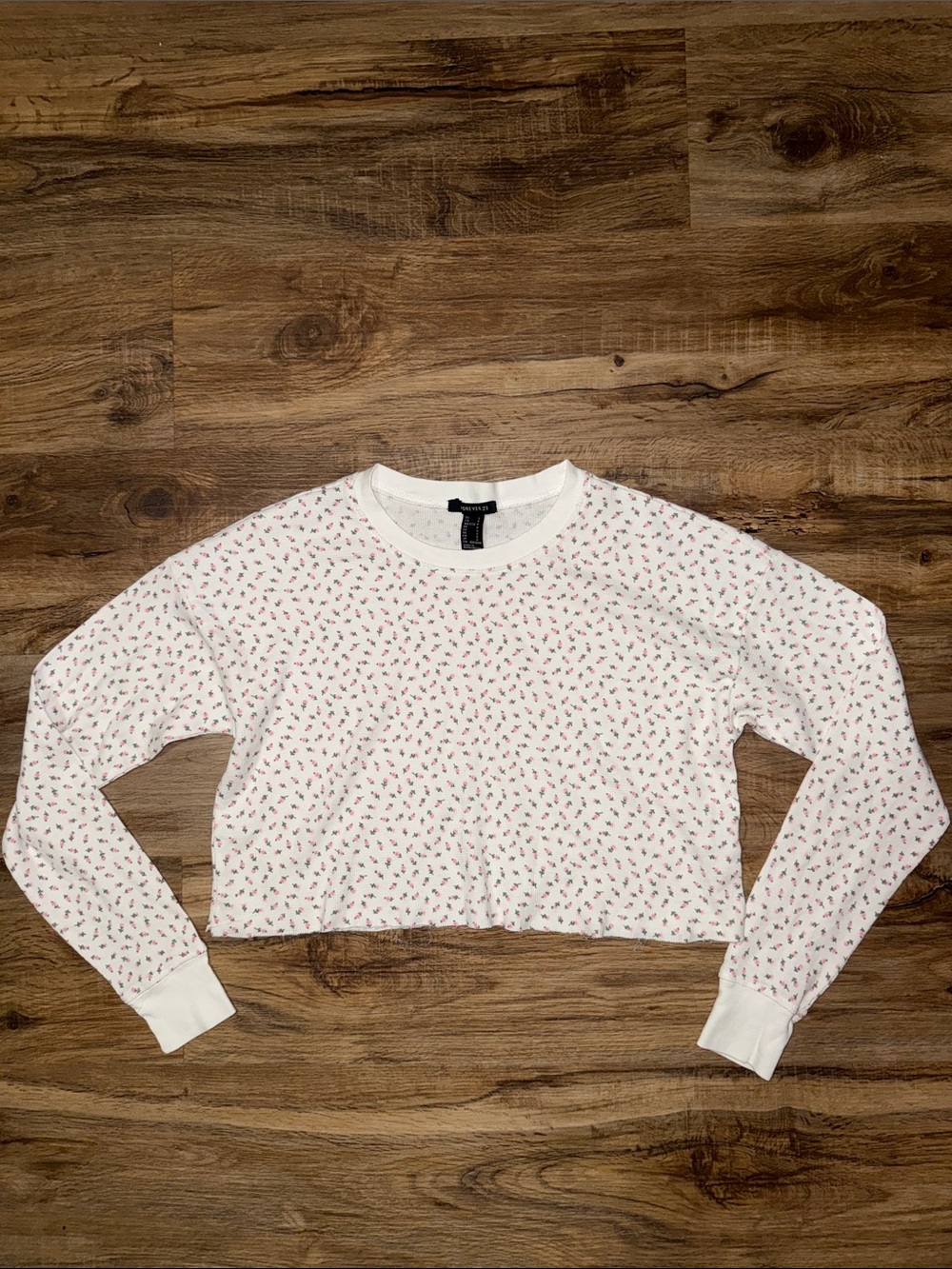 White Floral Cropped Long-Sleeve Top